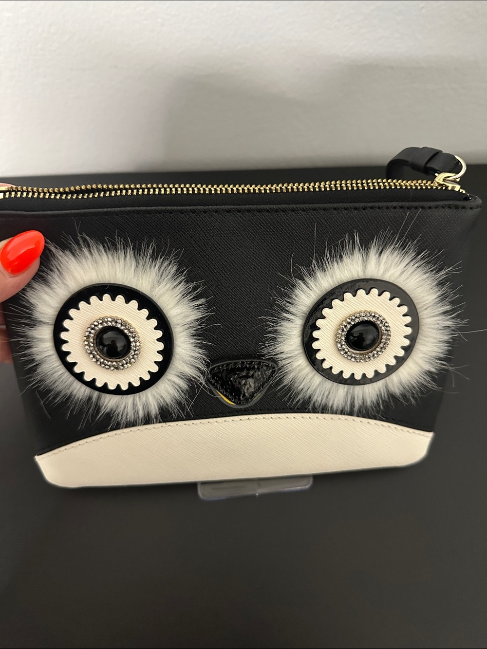 Kate Spade Black & White Fur Pom w Crystal Eyes Owl Wristlet. Gorgeous NWOT